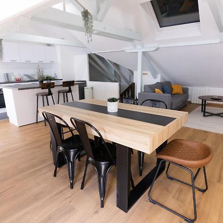 Appartement Atypique Proche Gare/ Dans L'Hyper-Centre Spacieux Pour 6P Au Coeur De Mulhouse Luaran gambar